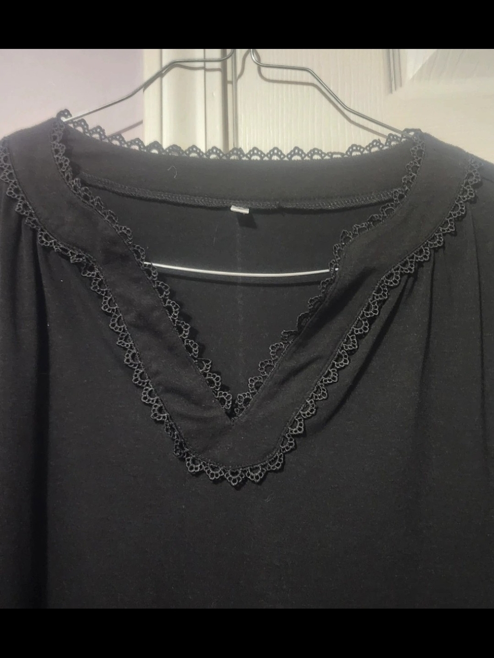 Women's Black Lace-Trim V-Neck Long Sleeve Tunic Top - Picture 2 of 4